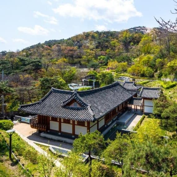 청운문학도서관 - 이미지 1