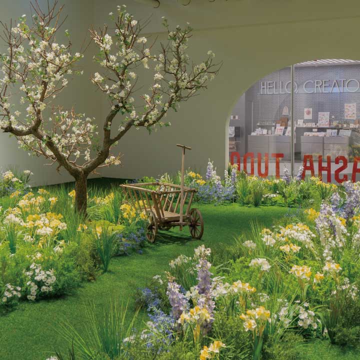 〈스틸, 타샤 튜더〉 - 이미지 1